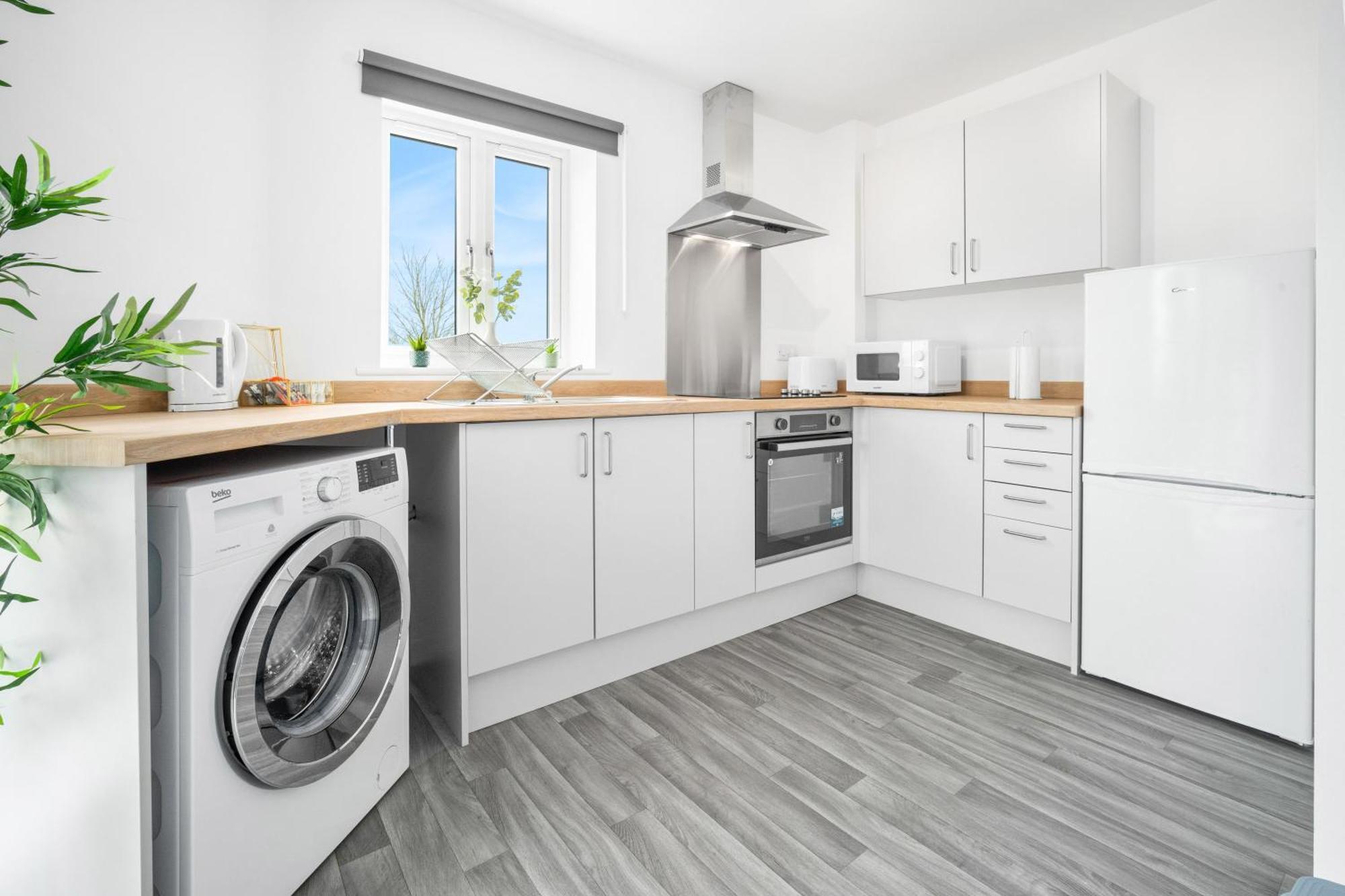 New 2 Bedroom Deluxe Apartment - Parking - Wifi & Netflix - Top Rated - 50C Cradley Heath Buitenkant foto